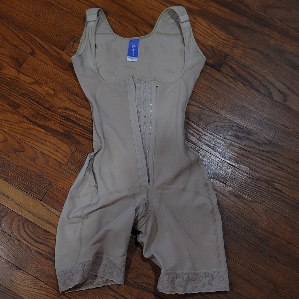 Snatched Body Stage 1 Faja Beige Shapewear Bodysuit